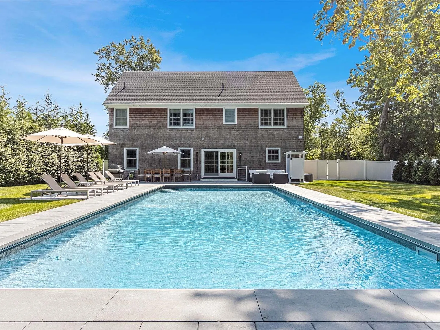 4 bed, 3.5 bath, $16,000 — Photo 1