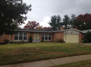 9058 Crest Oak Ln, Saint Louis, MO