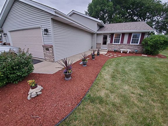 3rd image of 5967 Green Dr
