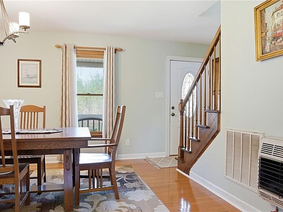 4th image of 9467 Dutton Rd