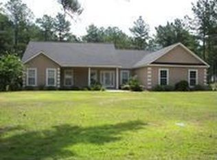 117 Riverside Dr, Douglas, GA 31535