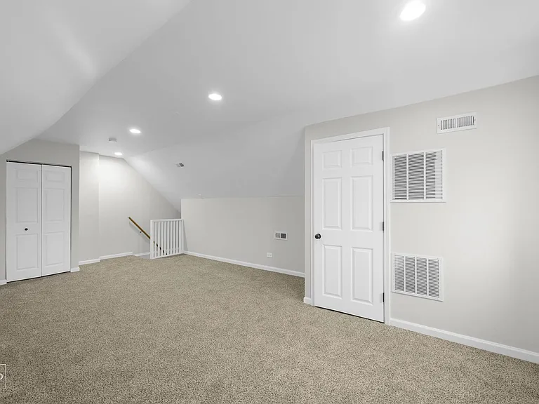 2542 S Trumbull — Photo 2