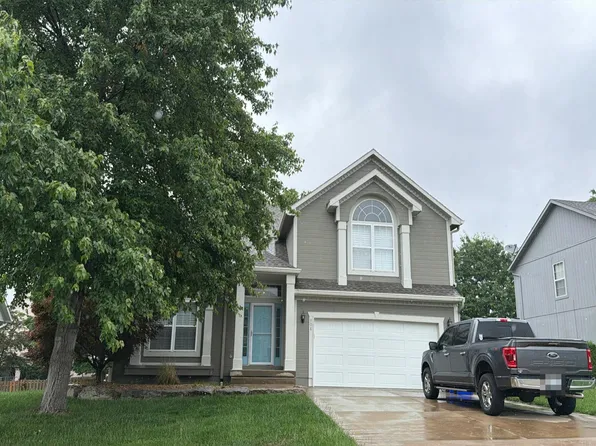 908 SE 15th St, Lees Summit, MO 64081