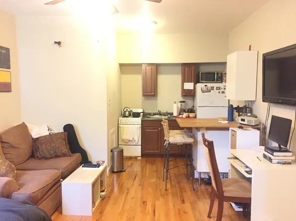 322 S 10th St, Philadelphia, PA