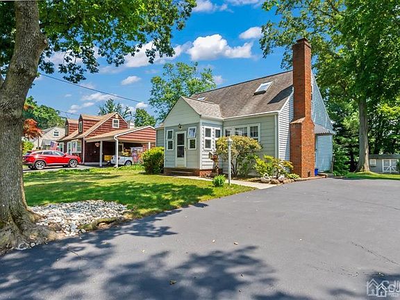 2nd image of 14 Sherwood Ave