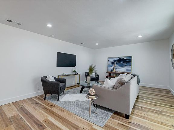 5th image of 8015 Logwood Dr