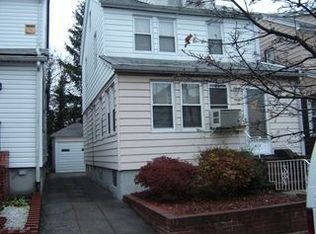 8014 62nd St, Ridgewood, NY 11385