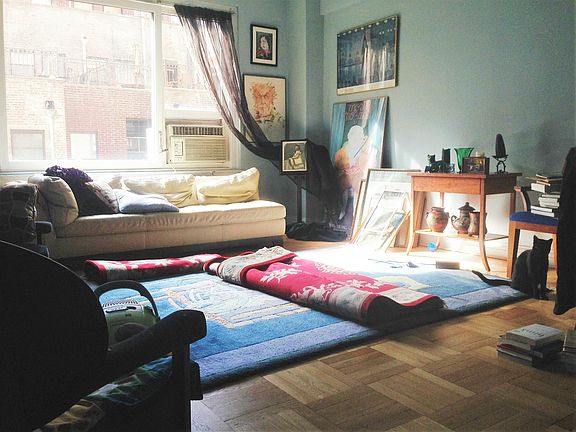 2nd image of 330 W 72nd St APT 3C