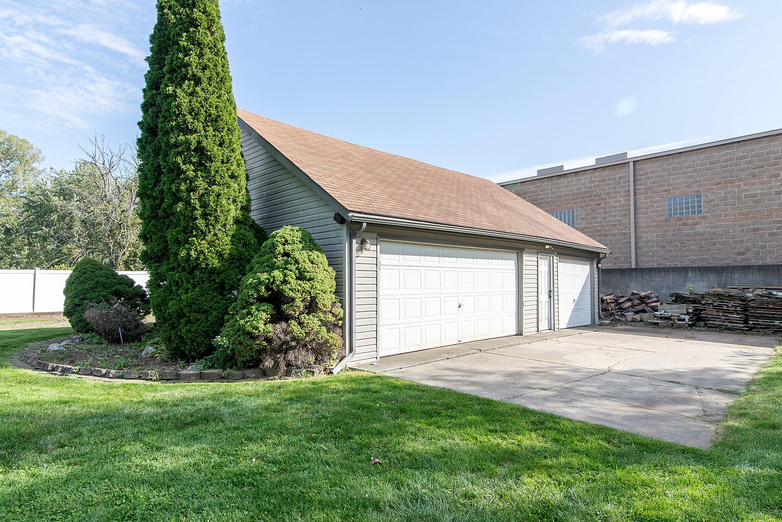 30211 Beechwood St, photo 24
