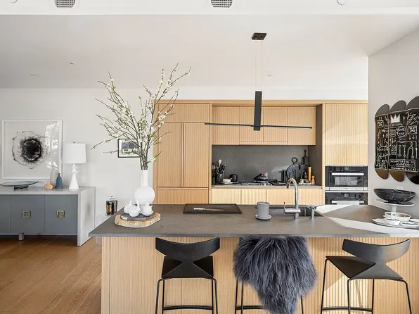 565 Broome St #N9c, New York, NY 10013