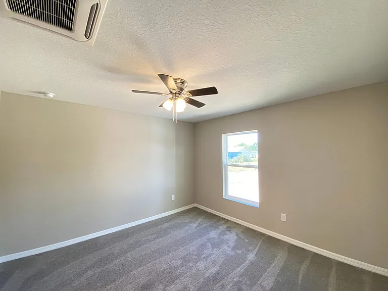 13709 SW 40th Cir — Photo 16