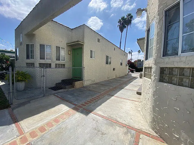 5180 Washington Blvd. — Photo 4