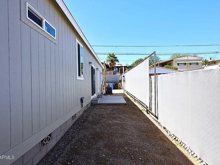 13004 N 19th Pl — Photo 34