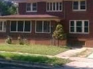 732 Center St, Elgin, IL 60120