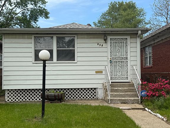 2nd image of 608 Durbin St