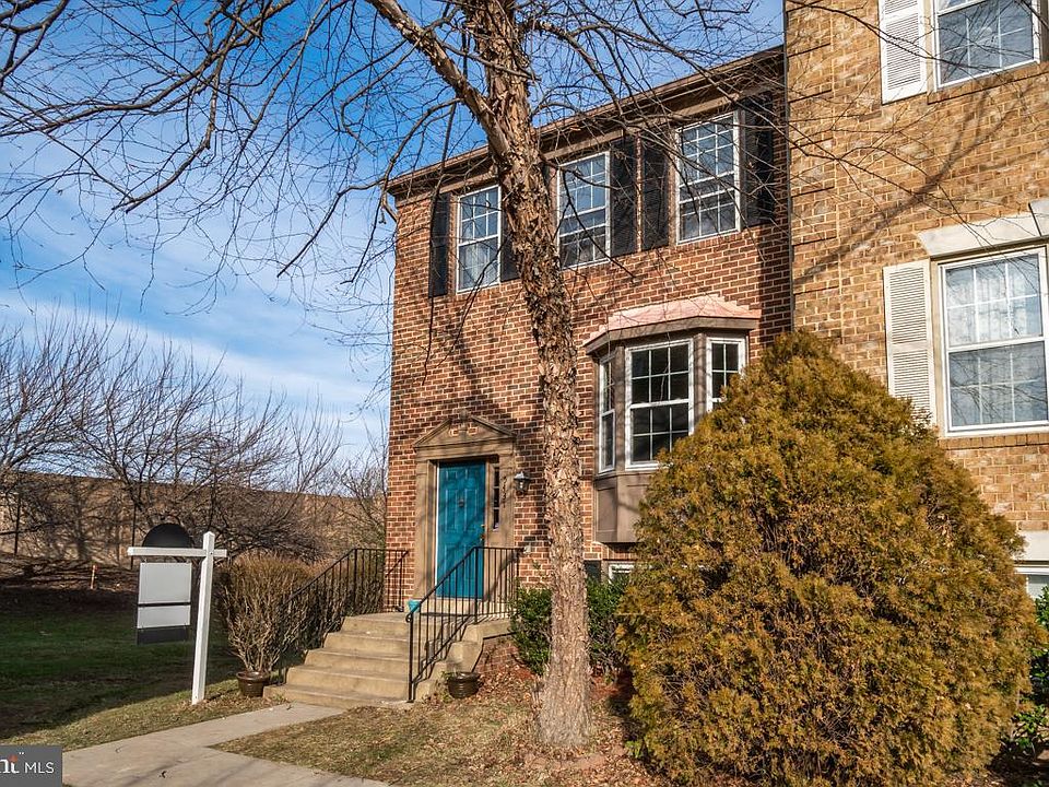 1st image of 5437 Middlebourne Ln