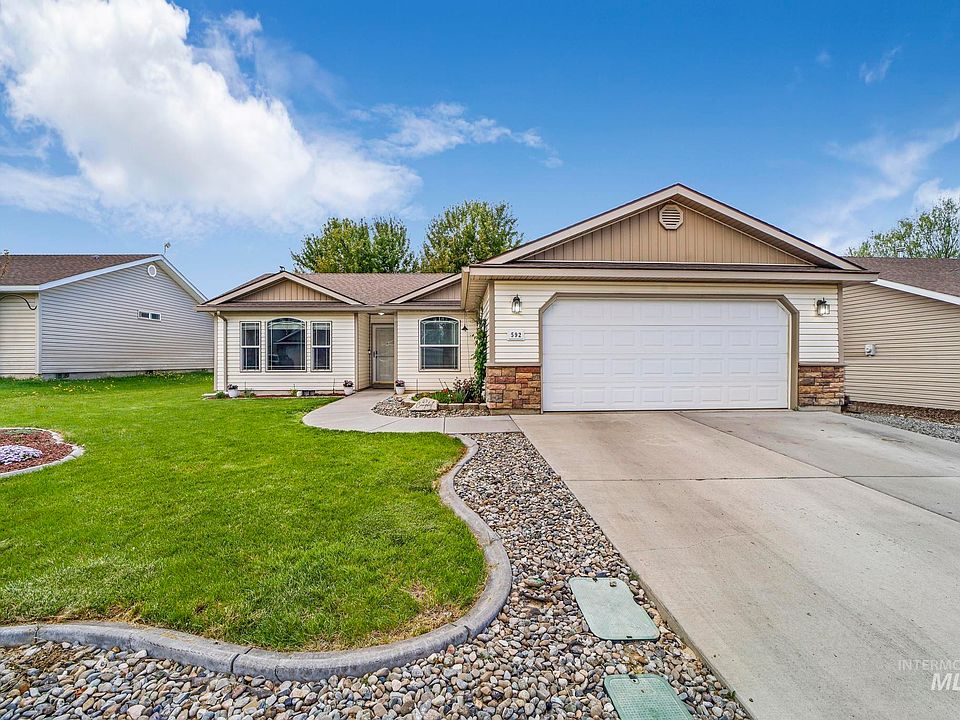 1st image of 592 Picabo Dr