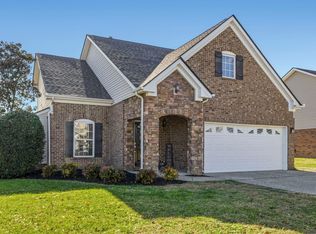 1001 Daniel Ln, Spring Hill, TN 37174