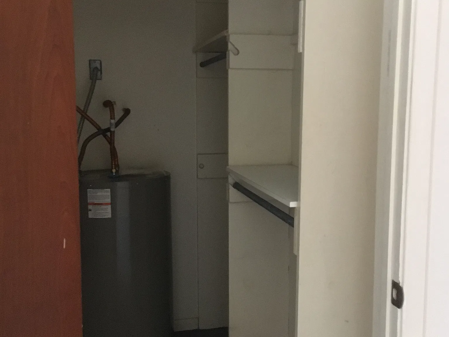 Colonial Apartments 117 — Photo 4