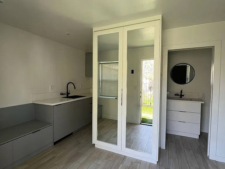 715 S 3rd St #4 — Photo 9