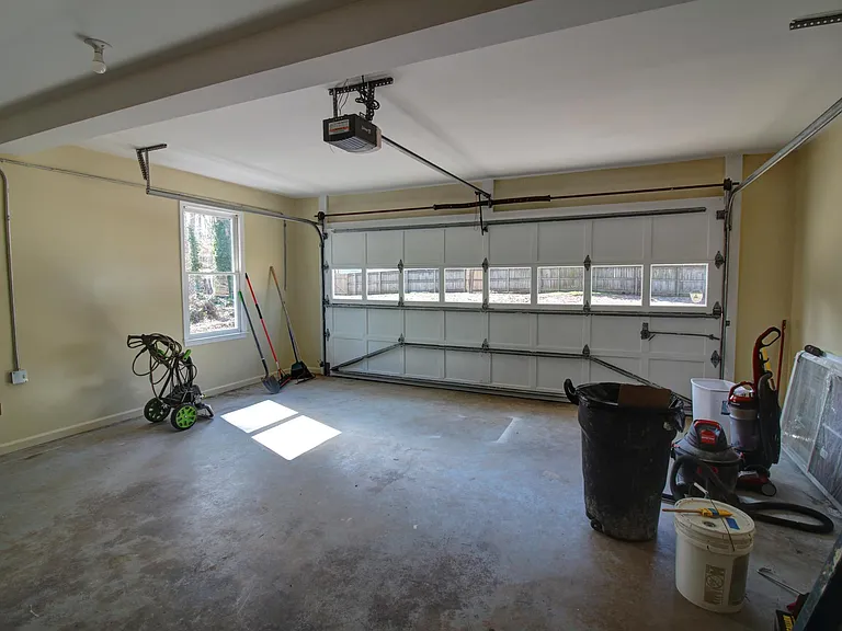 7111 Wills Rd #B — Photo 23