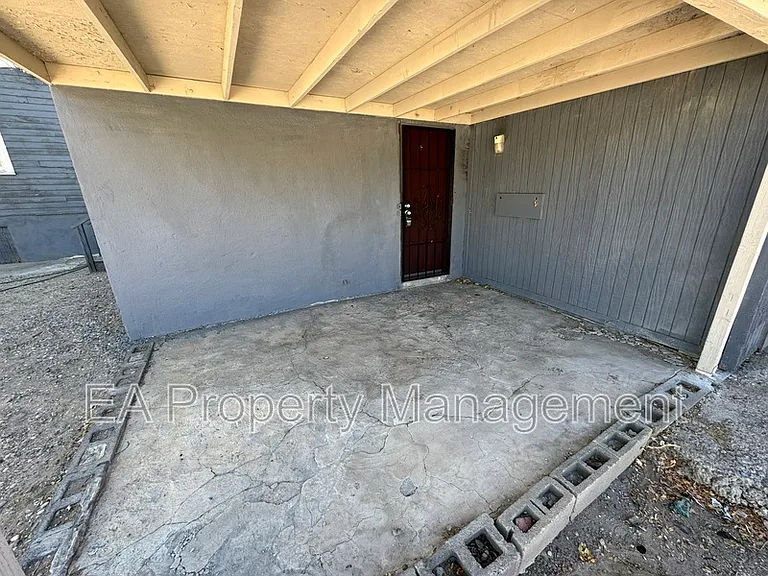 123 Walter St NE #4 — Photo 11