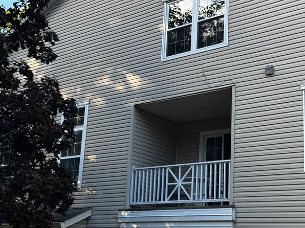 868 Tollis Pkwy #868, Broadview Heights, OH 44147