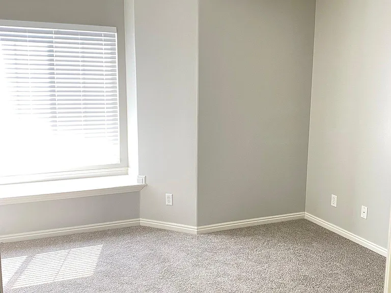 144 N Birmingham Ln — Photo 5