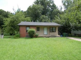 2913 Delray Dr NW, Atlanta, GA 30318
