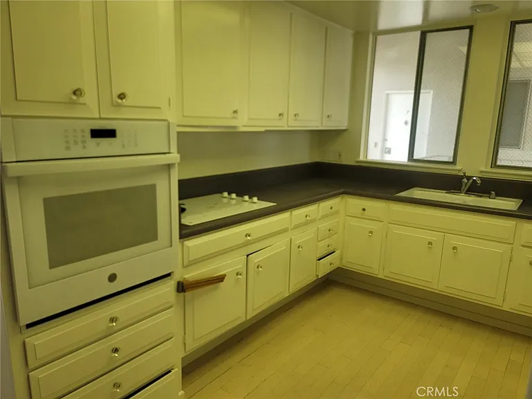 715 Avenida Majorca #O — Photo 5