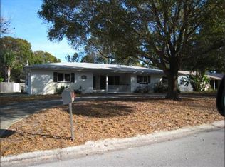 1010 19th St SW, Largo, FL 33770