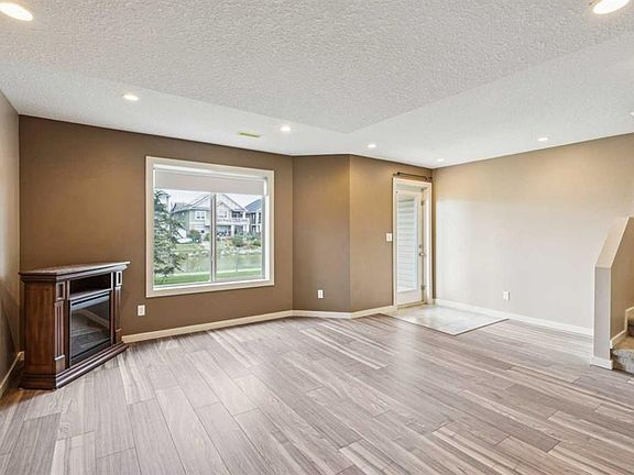 5th image of 212 SE Bayside Point SW
