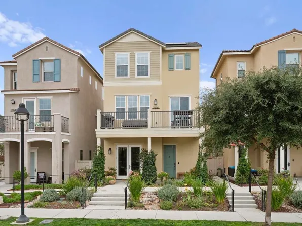 21541 Trail Blazer Ln, Escondido, CA 92029