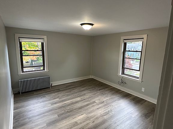 4th image of 58 Congress St #8
