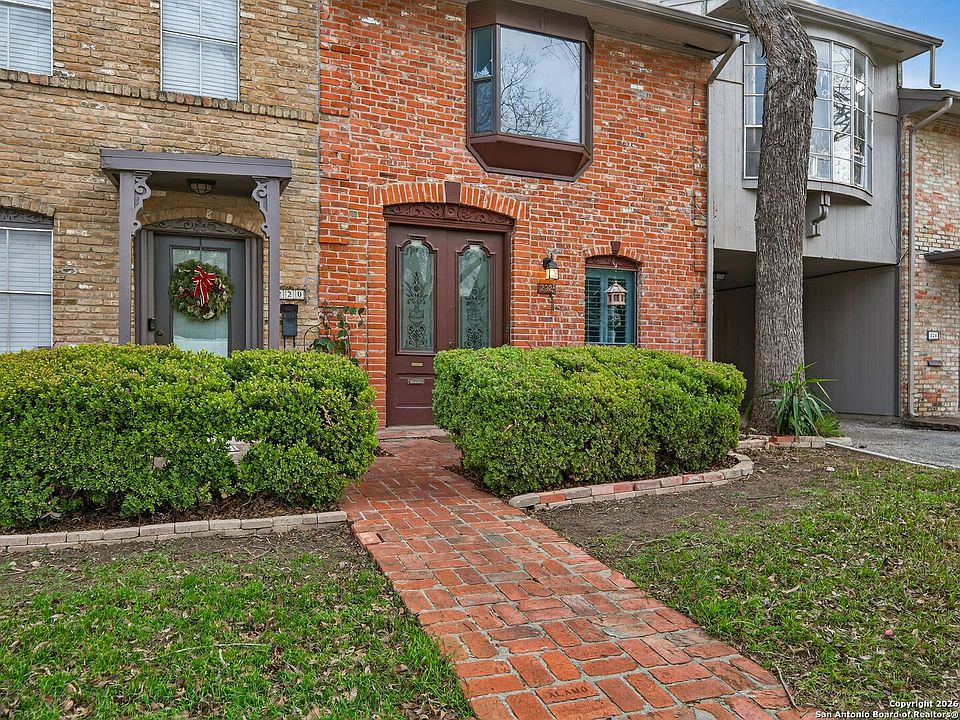 1st image of 222 W Craig Place #D