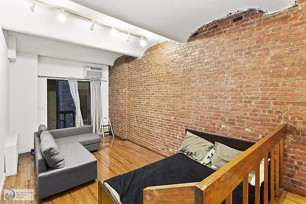 Rented by Metropolitan Property Group | media 1