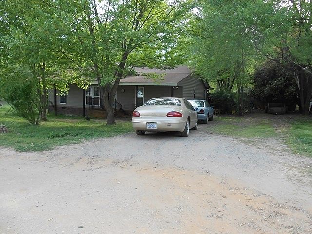 1st image of 154 Ashley Brook Ln