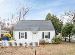 45 Balfour Dr, Springfield, MA 01118