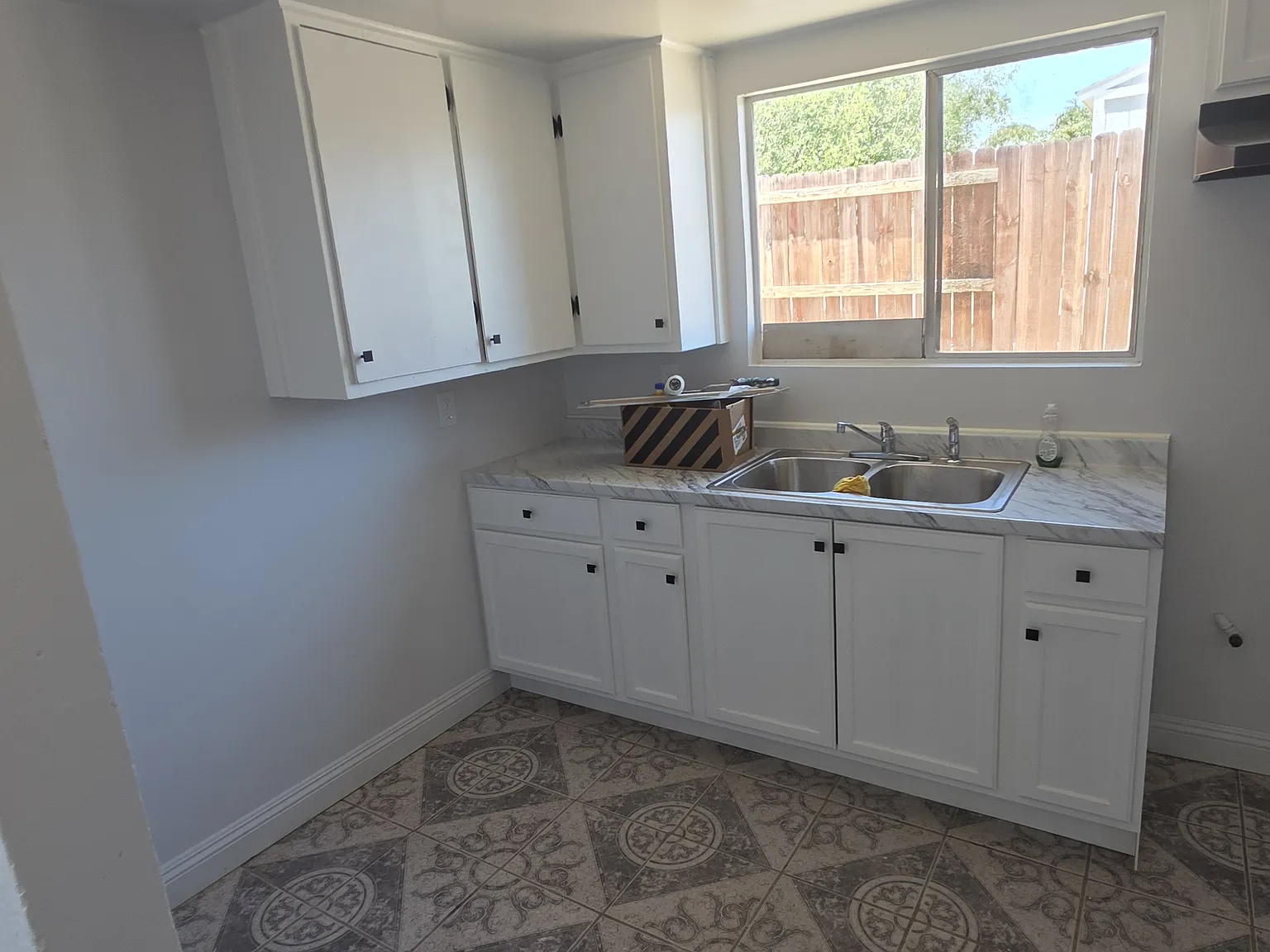 2 bed, 700 sqft, $1,525 — Photo 4