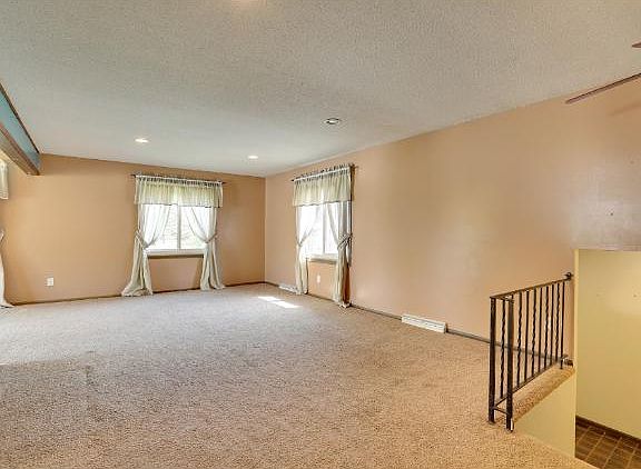 5th image of 11913 Porter Dr