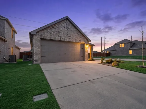621 Cherish Day Dr, Lavon, TX 75166