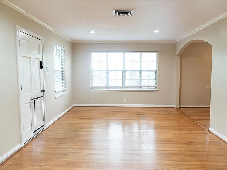 5564 Aspen St — Photo 6