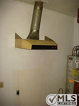 3rd image of 8427 Downe Dr