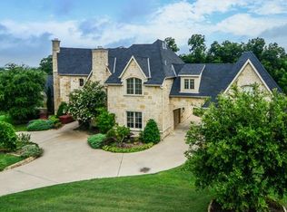 240 Summer Tanager Ln, Heath, TX 75032