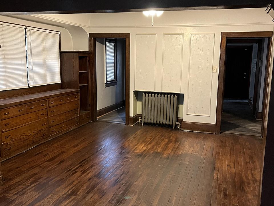 1st image of 2609-11 N 49th St #2609