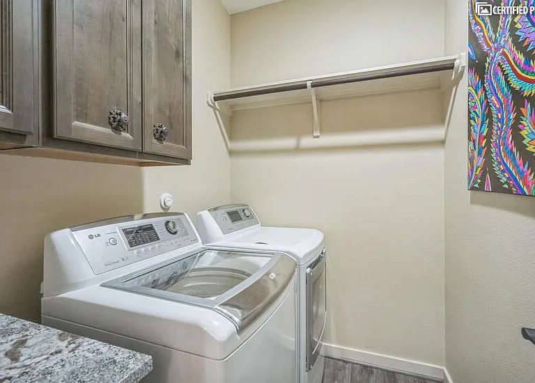 505 Heron Dr — Photo 14