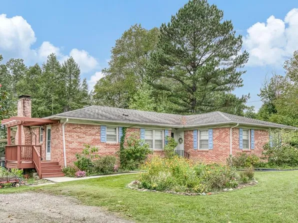 977 Sunset Dr, Cookeville, TN 38501