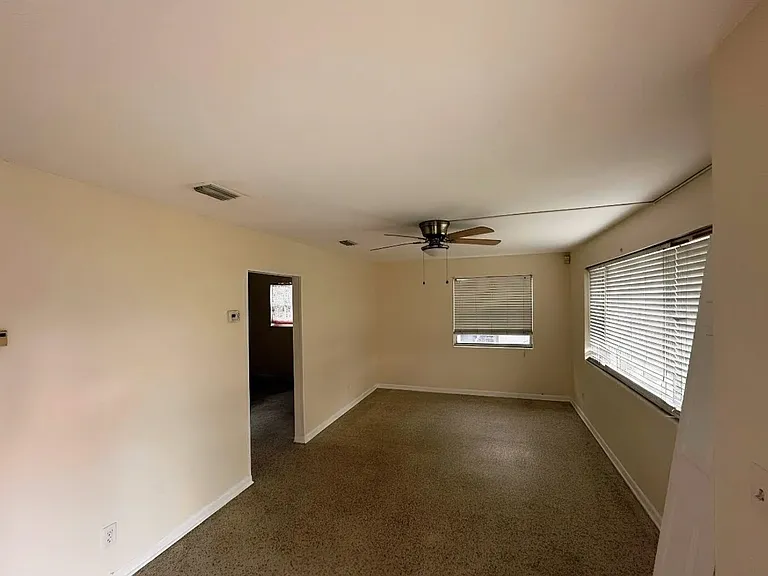 6064 Longchamp Dr #6064 — Photo 11