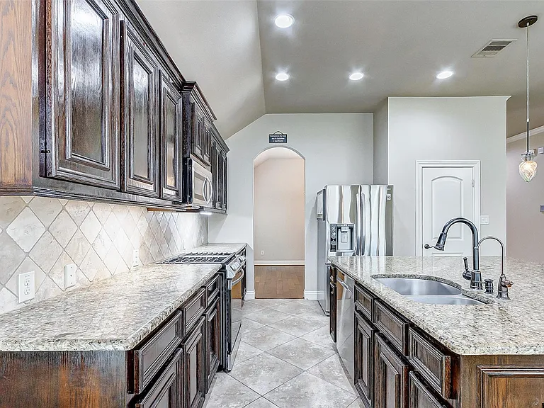 27923 Silverstream Ct — Photo 28