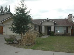 150 N Amber Ave, Clovis, CA 93611